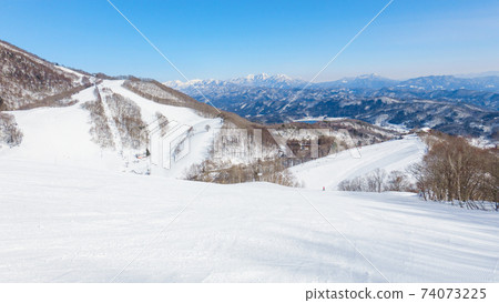 Ski resort  74073225