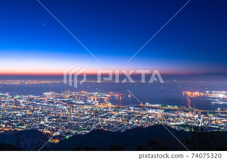 《兵庫縣》日本的三大夜景,九州台的夜景 《兵庫縣》日本的三大夜景,九州台的夜景 74075320