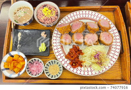 Pork cutlet set meal 74077916