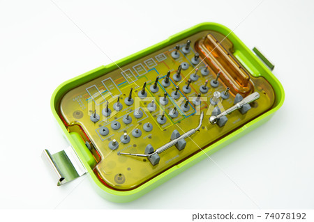 instrument for the dentist, for the treatment and inspection of teeth and braces instrument for the dentist, for the treatment and inspection of teeth and braces 74078192