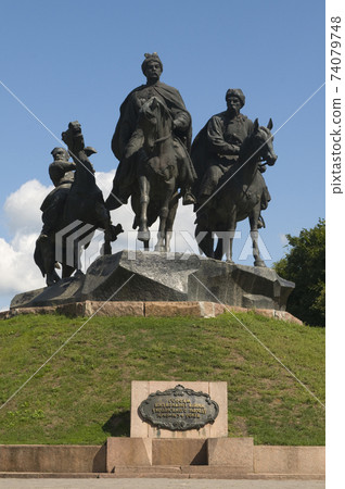 Zhovti Vody- Monument to heroes of liberation war Zhovti Vody- Monument to heroes of liberation war 74079748