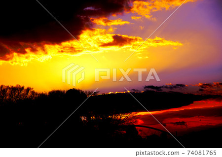 Twilight of hope Twilight of hope 74081765