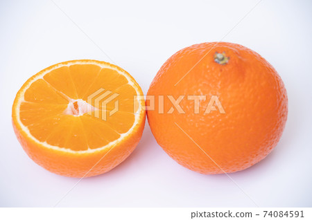 Iyokan柑橘類水果的形象 74084591