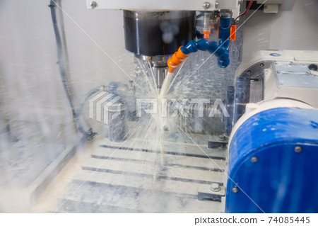 the part to be processed in a liquid-cooled cnc lathe. the part to be processed in a liquid-cooled cnc lathe. 74085445