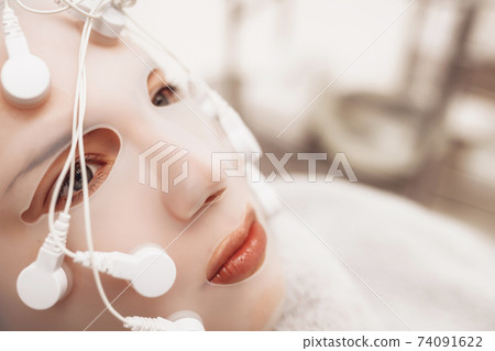 Vib Mask on a woman's face 74091622