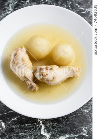 Kodama onion and chicken wings soup Kodama onion and chicken wings soup 74092639