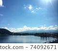 Mt. Fuji and the lake on a sunny day 74092671