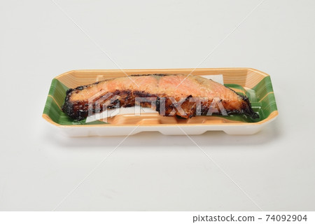 三文魚和西京燒烤 三文魚和西京燒烤 74092904