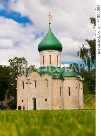 Spaso-Preobrazhensky cathedral in Pereslavl Zalessky, Russia Spaso-Preobrazhensky cathedral in Pereslavl Zalessky, Russia 74095094