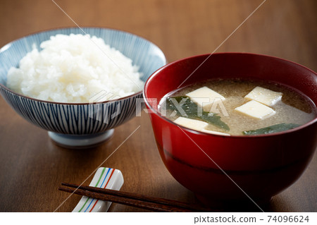 Miso soup, rice, rice and miso soup Miso soup, rice, rice and miso soup 74096624