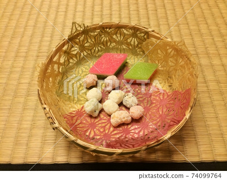 Tea ceremony Hinamatsuri dried sweets Hinaarare 74099764