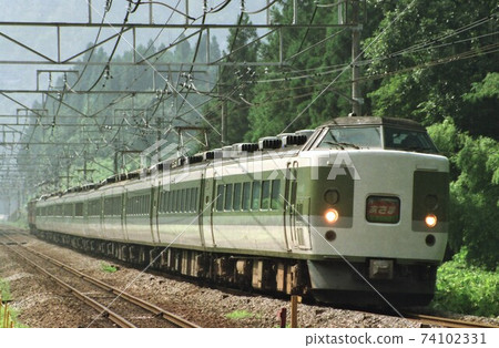 JR東日本EF63 + 189系列特快Asama JR東日本EF63 + 189系列特快Asama 74102331