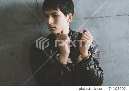 逮捕 男人 男 74103602