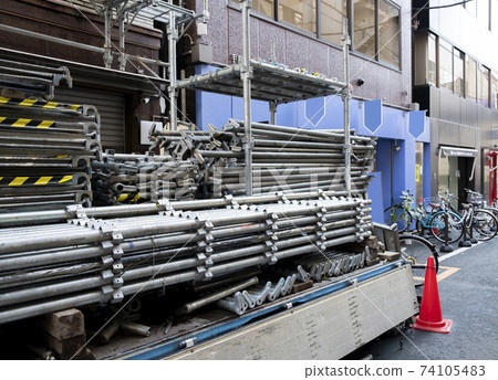 Single-tube scaffolding transportation 74105483