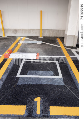 [Tokyo] Paid parking lot 74105549