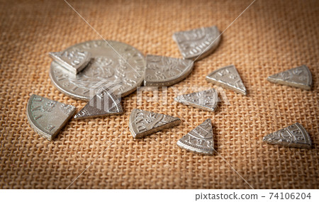 Foreign currency replica Spanish dollar 74106204