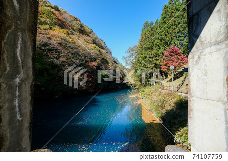 Gunma Prefecture Autumn Shima Tamura Dam Lake with Momotaro Waterfall Gunma Prefecture Autumn Shima Tamura Dam Lake with Momotaro Waterfall 74107759