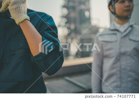 Plant worker Plant worker 74107771