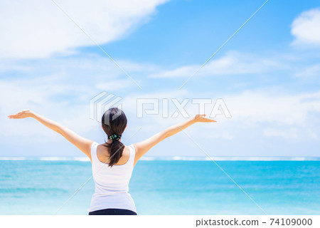 Female health image sea background 74109000