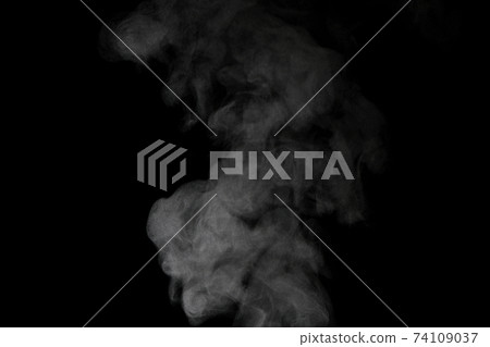 蒸汽，蒸汽，蒸汽，黑色背景上採取的煙 74109037
