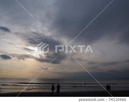 傍晚的海 傍晚的海 74110488