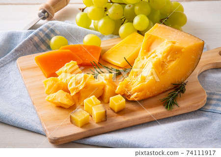 Various cheese Various cheese 74111917