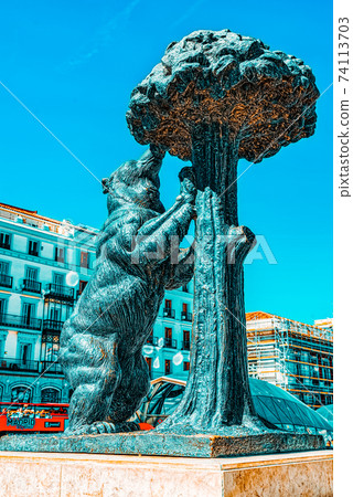 Sculpture of Bear and the Madrono tree in the square Puerta Del Sculpture of Bear and the Madrono tree in the square Puerta Del 74113703