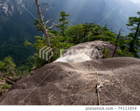 Climbing Mt. Okue, the last unexplored region in Kyushu, Miyazaki Prefecture Climbing Mt. Okue, the last unexplored region in Kyushu, Miyazaki Prefecture 74113854