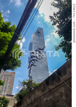 Looking up at The King Power Mahanakhon skyscraper. Looking up at The King Power Mahanakhon skyscraper. 74114622