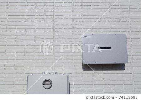 住宅區太陽能發電的功率調節器(PCS,熱水器) 住宅區太陽能發電的功率調節器(PCS,熱水器) 74115683