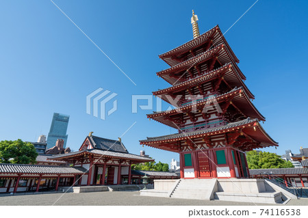 Scenery of Shitennoji Temple and Abeno Harukas 74116538