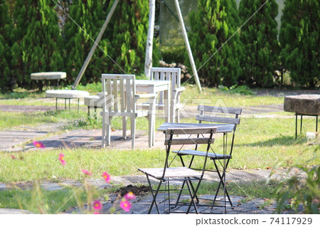 在宇宙的長凳上 74117929