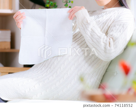 Gauze handkerchief pregnant woman preparation for childbirth 4: 3 Gauze handkerchief pregnant woman preparation for childbirth 4: 3 74118552
