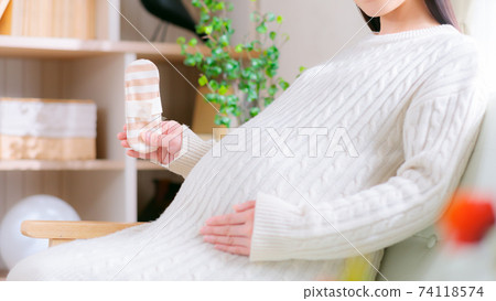 Cloth napkin pregnant woman 16: 9 74118574
