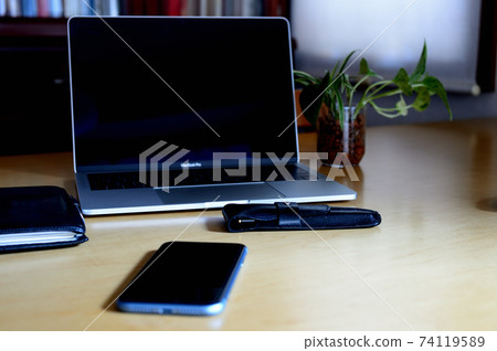 Smart Band and Smartphone Smart Band and Smartphone 74119589