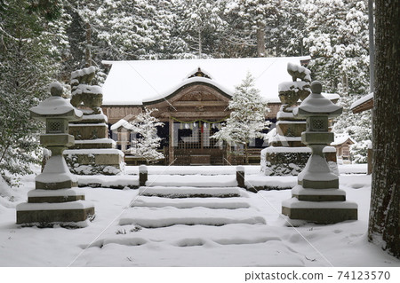 Taisa Shrine 3 Taisa Shrine 3 74123570