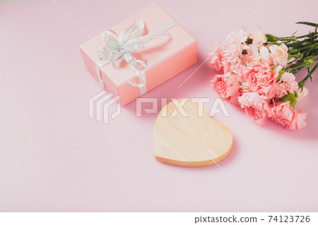 Heart wood shaper with flowers Heart wood shaper with flowers 74123726