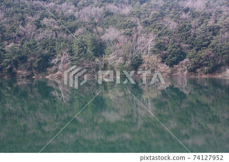 A beautifully pitched landscape A beautifully pitched landscape 74127952