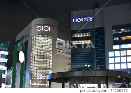 Scenery in front of Musashi-Mizonokuchi Station (Mizonokuchi Station) Winter night view 74130872