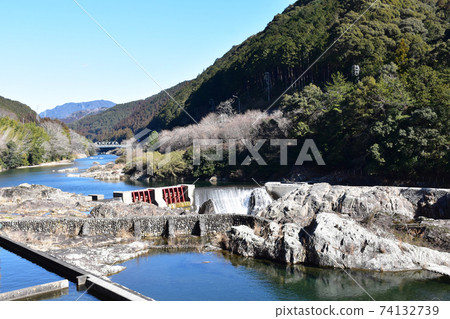 Nagashino Dam, Niagara Falls in Shinshiro 74132739