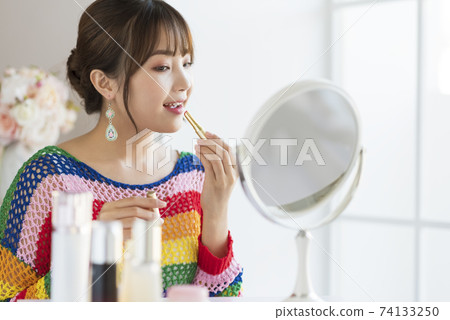 Female makeup beauty Female makeup beauty 74133250