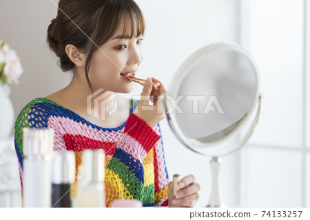 Female makeup beauty Female makeup beauty 74133257