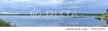 Panorama view of Lake Shirarutoro in late autumn @ Hokkaido 74133391
