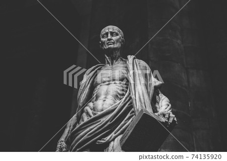 Closeup marble sculpture in Milan Cathedral (Duomo di Milano) 74135920