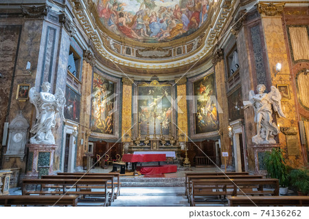 Panoramic view of interior of Sant'Andrea delle Fratte 74136262