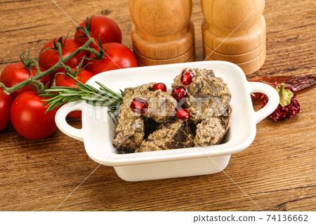 Chicken Liver with cream sauce 74136662