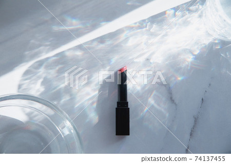 唇妝紅色唇膏化妝品化妝品 74137455