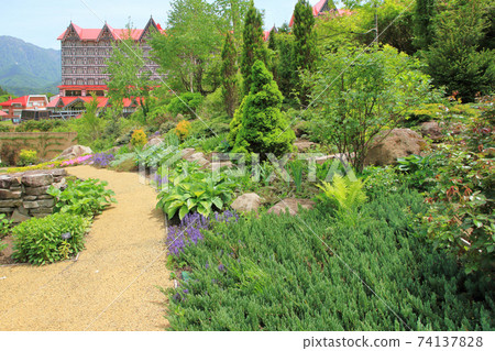 五月的英式花園 五月的英式花園 74137828