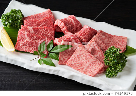國產和牛牛肋骨,用於瘦肉和大理石花紋的烤肉 國產和牛牛肋骨,用於瘦肉和大理石花紋的烤肉 74149173