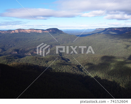Blue Mountains Blue Mountains 74152604